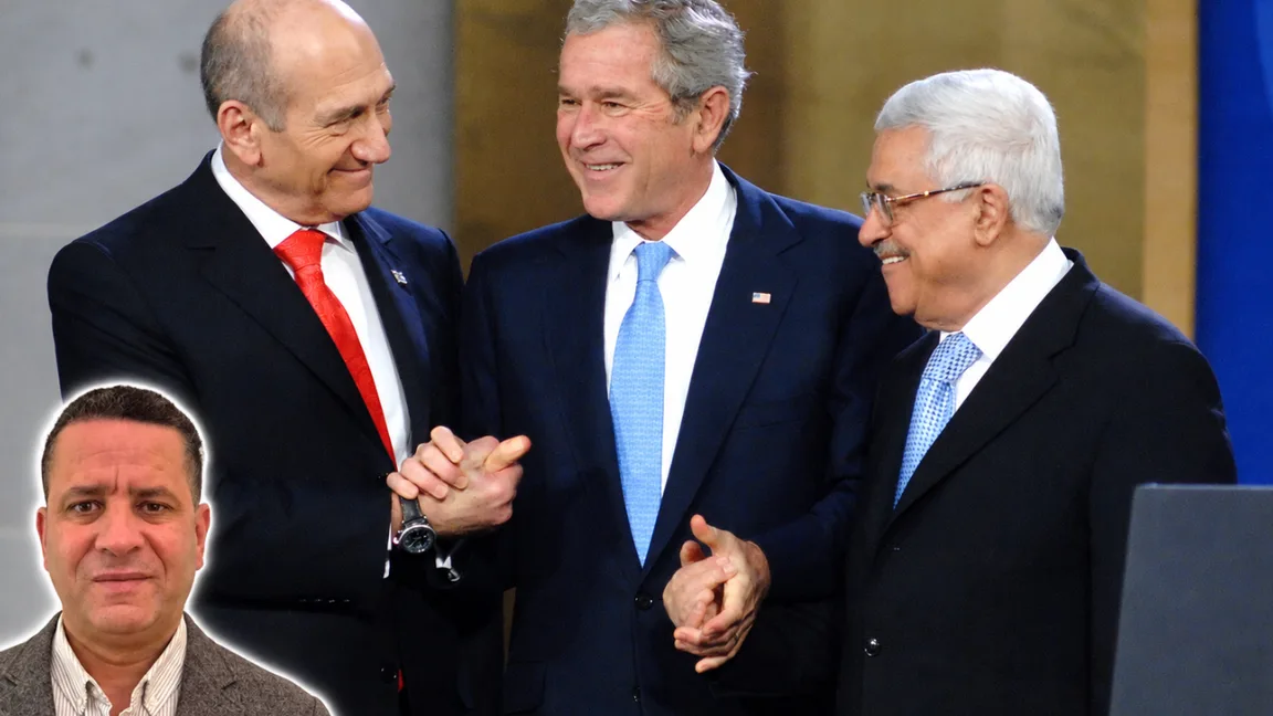 Israels premiärminister Ehud Olmert, USA:s president George W. Bush och den palestinske presidenten Mahmoud Abbas skakar hand efter Bushs tal vid Annapolis-konferensen den 27 november 2007. Foto: Wikimedia Commons