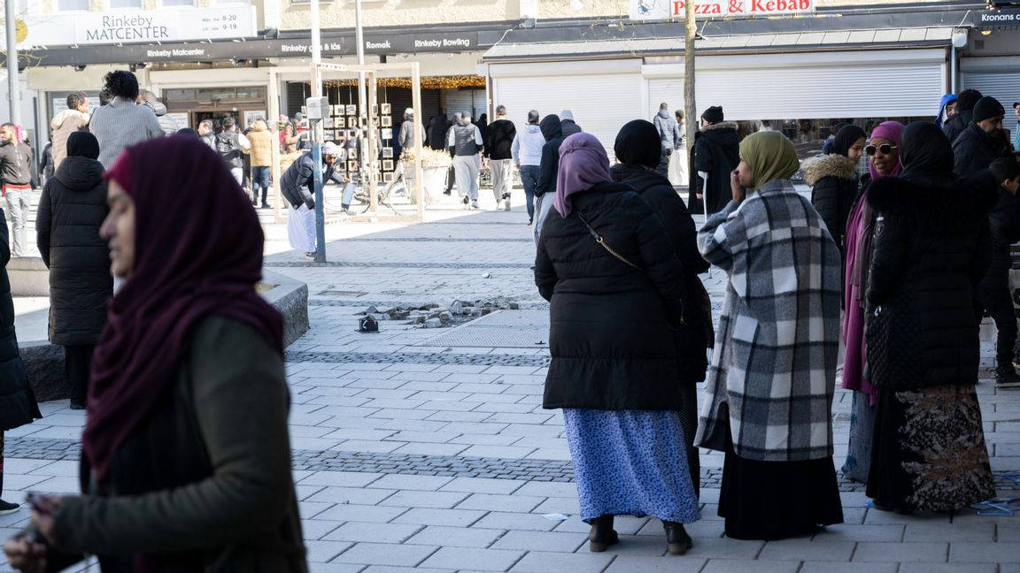 En pensionär med en snittslutlön har inklusive sin tjänstepension mindre kvar efter skatt än den som inte har jobbat alls. Foto: Henrik Montgomery/TT