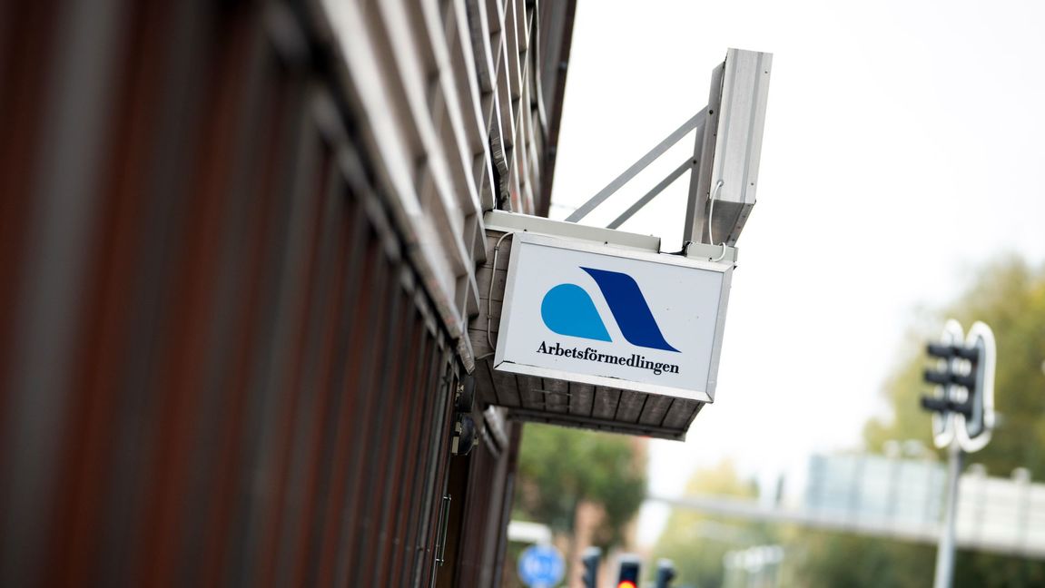Arbetsförmedlingen: 357 000 inskrivna i oktober