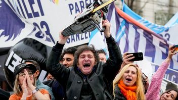 Argentinas färgstarke president Javier Milei har ”sågat ner” antalet ministerier och antalet statligt anställda. Foto: AP