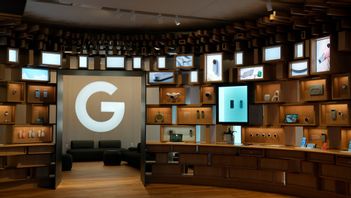 USA:s justitiedepartement anklagar en tidigare mjukvaruutvecklare på Google för att ha stulit AI-hemligheter. Arkivbild. Foto: ERIC RISBERG/AP/TT