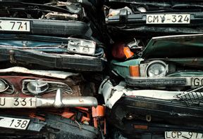 Höjd skrotningspremie ska få fler byta till elbil. Arkivbild. Foto: Pål Sommelius/TT