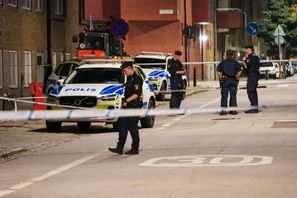 Fyra personer skadades i ett knivbråk i Malmö under natten till söndagen.  Mikael Nilsson/TT
