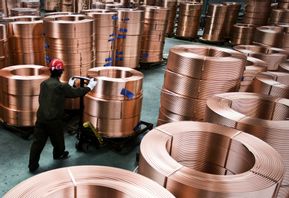 Temperaturmätare för svensk tillverkningsindustri för januari. Arkivbild AP/TT