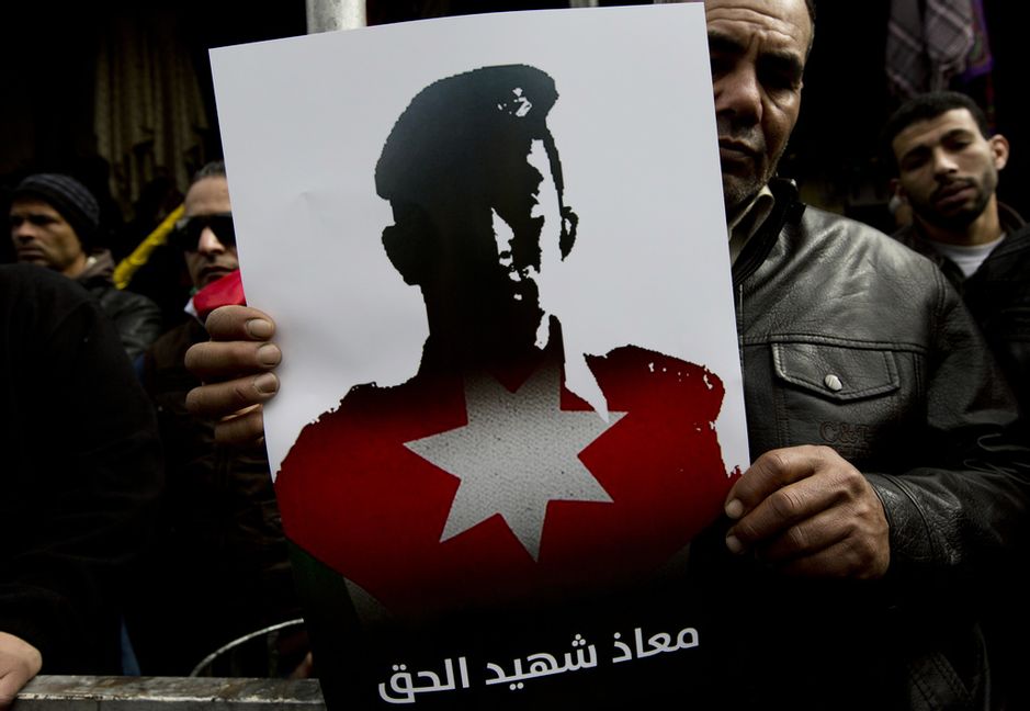 Den jordanske stridspilotren Muath al-Kasasbeh mördades brutalt i Syrien. Arkivbild. Foto: Nasser Nasser/AP/TT