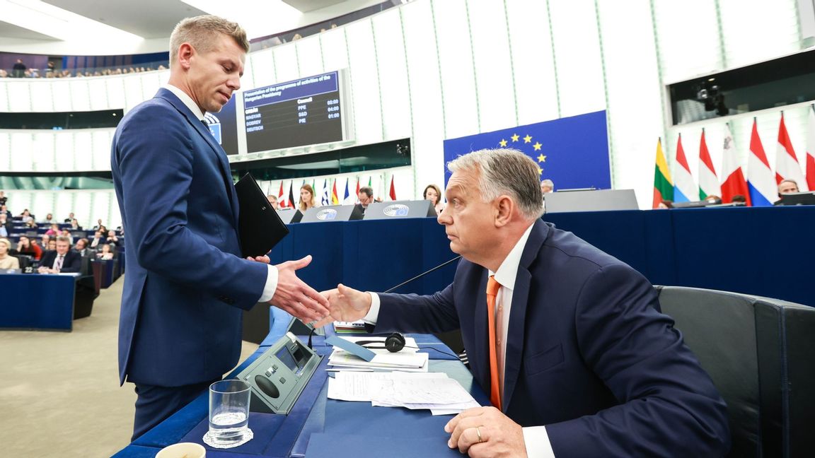 Péter Magyar håller med Viktor Orbán om en strikt migrationspolitik. Foto: Alain Rolland/EU