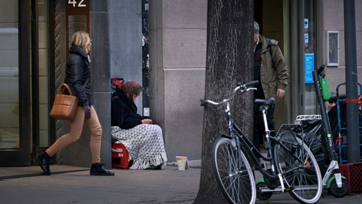 Kommunpolisen hoppas nu att ett lokalt tiggeriförbud kommer leda till att det även förbjuds nationellt på sikt. Foto: Janerik Henriksson/TT.