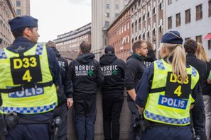 Nordiska motståndsrörelsen (NMR) vid Prideparaden i Stockholm 2024. Foto: Caisa Rasmussen/TT