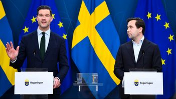 Migrationsminister Johan Forssell (M) och bistånds- och utrikeshandelsminister Benjamin Dousa (M) reste tillsammans till Syrien. Foto: Lars Schröder/TT