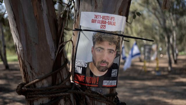 Guy Gilboa-Dalal kidnappades som gisslan av Hamas den 7 oktober 2023. Foto: Maya Alleruzzo/AP/TT