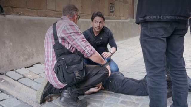 Händelsen filmades och lades ut i Nick Alinias kanaler. Foto: Skärmdump/YouTube