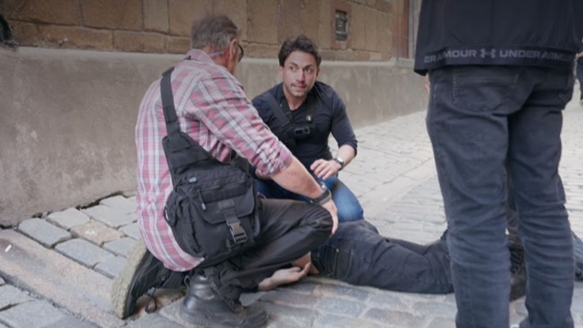 Händelsen filmades och lades ut i Nick Alinias kanaler. Foto: Skärmdump/YouTube