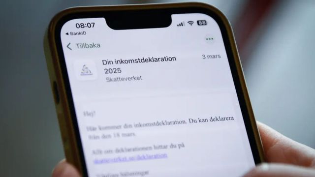 Rekordmånga svenskar har redan lämnat in sin deklaration. De som deklarerar tidigt kan få skatteåterbäring redan i april. Foto: TT