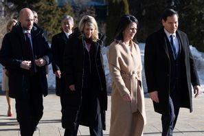 G7-ländernas utrikesministrar har träffats i La Malbaie i provinsen Quebec. Här Frankrikes Jean-Noel Barrot, Kanadas Melanie Joly, Tysklands Annalena Baerbock och USA:s Marco Rubio. Saul Loeb/Pool Photo via AP