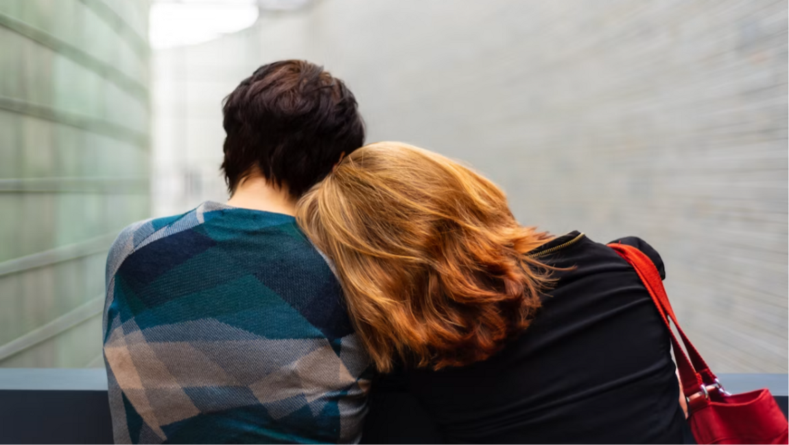 I slutändan är både män och kvinnor bara människor. Foto: Kylli Kittus, Unsplash