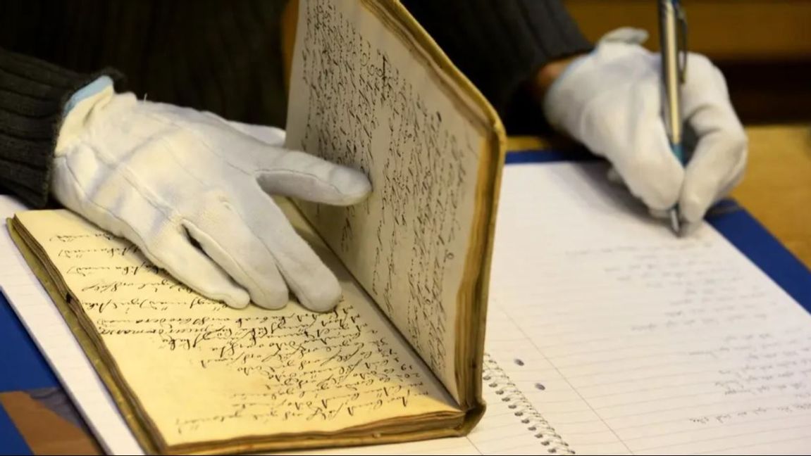 Svenska arkiv utgör en unik nationell tillgång som kan ge avgörande fördelar i AI-utvecklingen, men utan digitalisering förblir de otillgängliga för framtidens teknik. Foto: TT