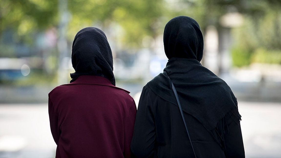 ”Slöjorna har redan intagit vården, skolan och omsorgen”, skriver Björn Schaerström. Arkivbild. Foto: Carina Johansen/NTB/TT