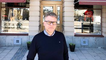 ”Jag har inte kunnat ta semester på tre år. Jag skulle aldrig låta någon vara i butiken ensam”, säger butiksägaren Per-Erik Christensen i Sundsvall. Foto: Privat.