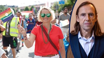 Anna-Karin Hatt (C) i Pridetåget. Foto: Pär Bäckström/TT 