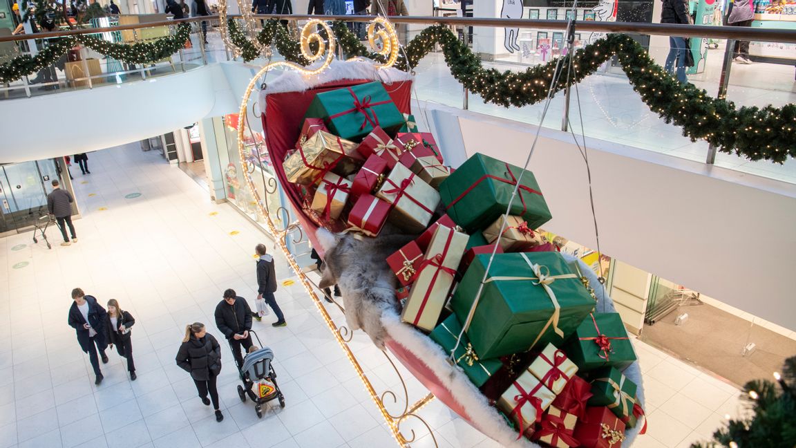 Den svenska handelns tuffa år avslutas med en mager julhandel. Fredrik Sandberg/TT