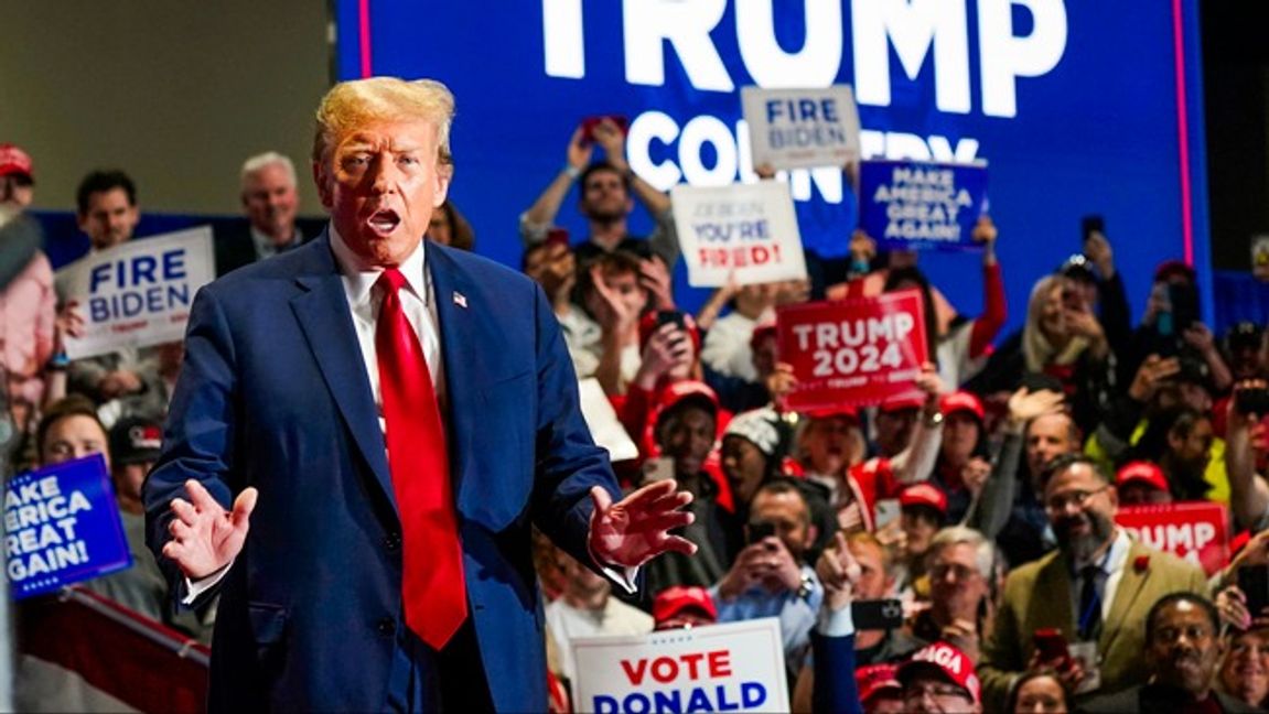 USA:s förre president Donald Trump håller ett tal i Richmond, Virginia, på lördagen. Foto: Steve Helber/AP