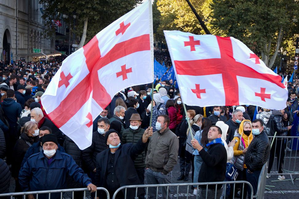 Regeringsvänliga demonstrationer i huvudstaden Tbilisi tidigare i veckan. Arkivbild. Shakh Aivazov/AP/TT