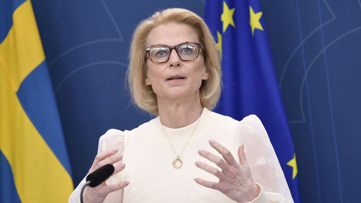 Finansminister Elisabeth Svantesson (M). Om riksdagen godkänner förslaget kan renoveringar bli betydligt billigare under större delen av 2025. Foto: Axel Narving/TT