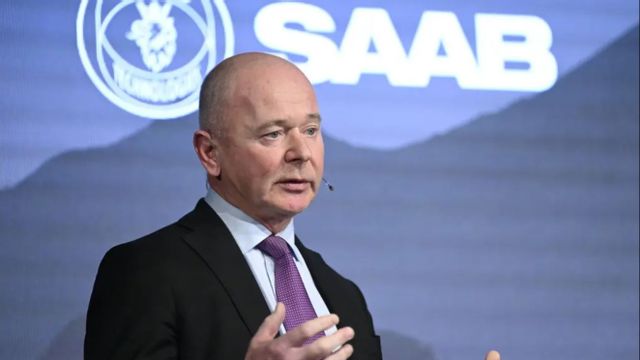 Saabs vd Micael Johansson leder företaget genom en tid av historisk expansion då aktiekursen stigit med 370 procent på tre år. Foto: TT