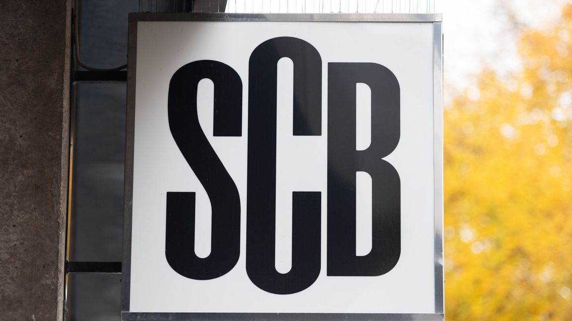 Statistiska centralbyråns logga på kontoret i Stockholm på Karlavägen 100. Foto: Karin Wesslén / TT