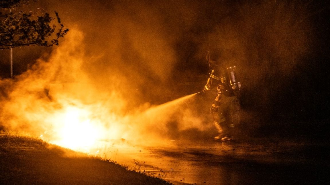 Ytterligare en storbrand i Trollhättan. Polisen misstänker att kriminella gäng ligger bakom. Foto: Joachim Nywall/TT