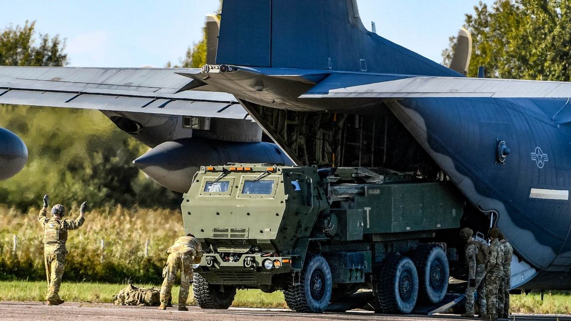 Det amerikanska raketartilleri-system Himars. Foto: Roman Koksarov/AP/TT 