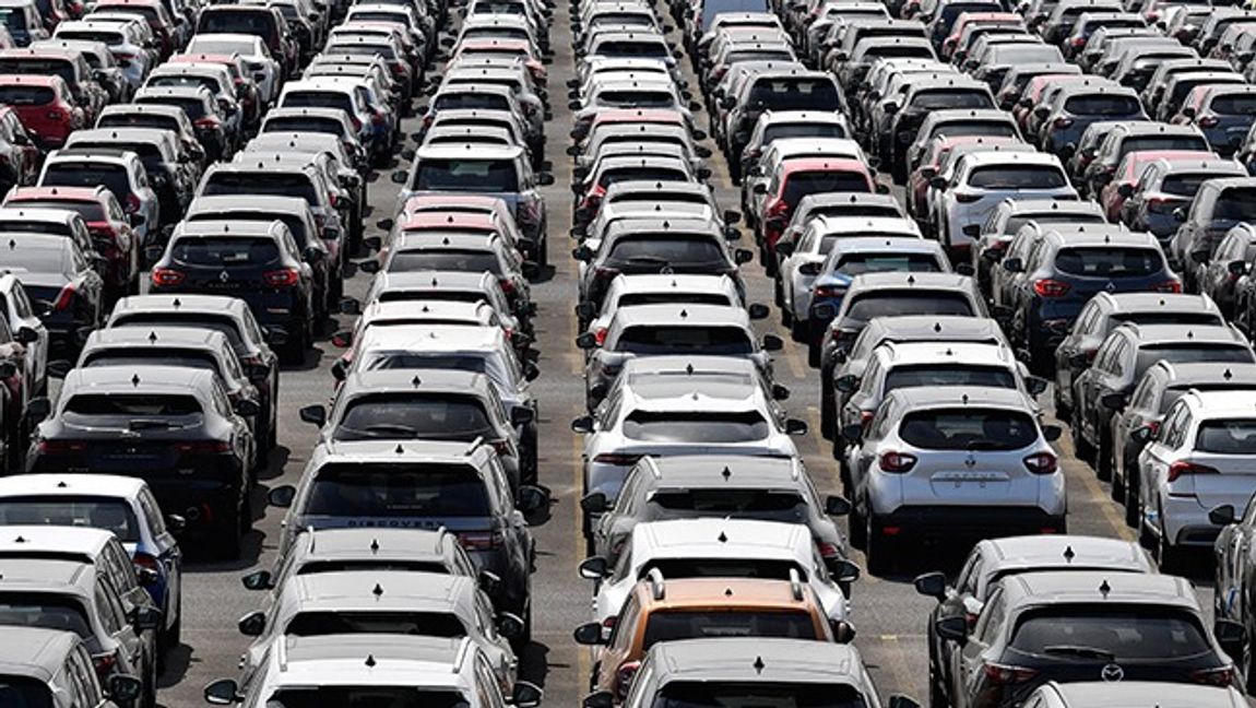 Målet som diskuteras skulle avsluta försäljningen av koldioxidutsläppande bilar år 2035. Foto: Martin Meissner/AP/TT.