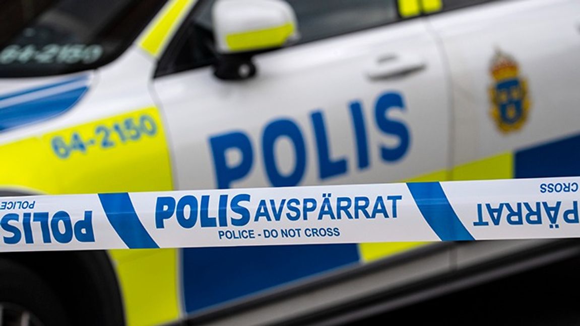 Man död efter skottlossning i Rinkeby – hittades i trapphus