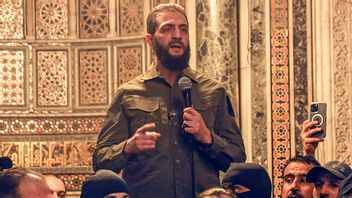 Syriens tillförordnade president, Ahmed al-Sharaa. Foto: Omar Albam/AP/TT