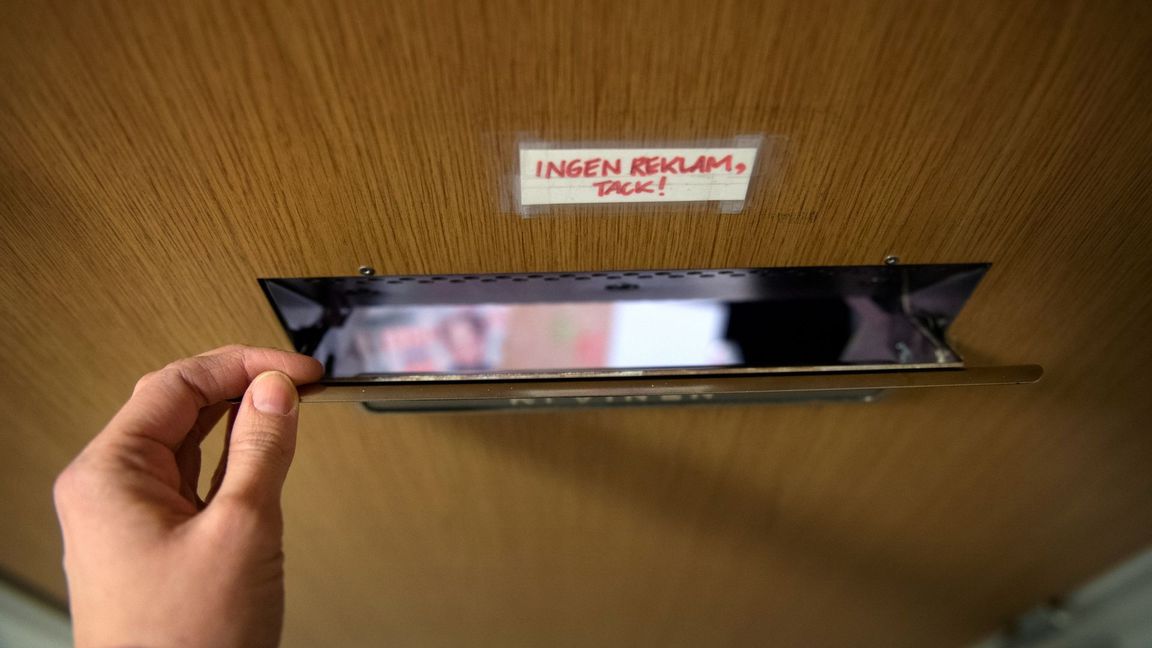 Genrebild. En kvinna i Malmö åtalas för att ha spridit orientaliska kackerlackor i en barnfamiljs brevinkast. Foto: Jessica Gow/TT