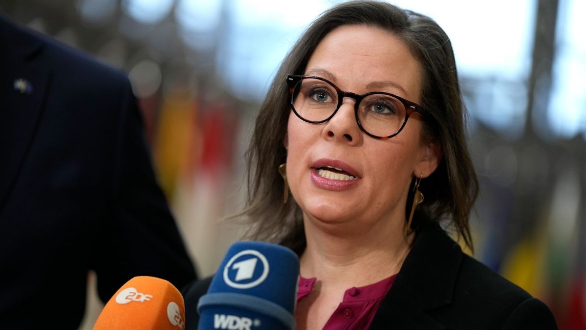 Sveriges migrationsminister Maria Malmer Stenergard i Bryssel. Foto: Virginia Mayo/AP/TT