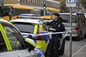 En man misstänks ha blivit skottskadad i centrala Malmö. Foto: Johan Nilsson/TT