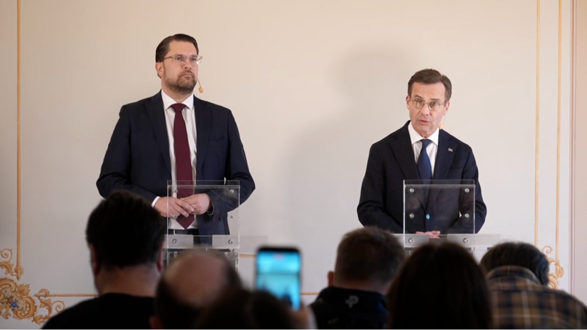 Jimmie Åkesson (SD) och statsminister Ulf Kristersson (M) på onsdagens pressträff. Foto: Skärmdump/TV4