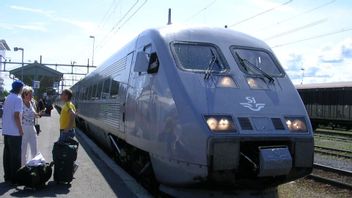 SJ:s vd pekar på förbättrat resultat och nöjdare kunder – men bolaget medger samtidigt stora störningar i sommarvärmen. Foto: G och J, CC BY 4.0, via Wikimedia Commons