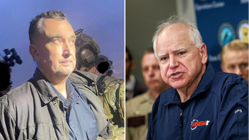 Vance Luther Boelter, till vänster, greps efter 43 timmars polisjakt. Minnesotas guvernör Tim Walz, till höger, säger under en presskonferens att attackerna ”förändrat delstaten Minnesota”. Foto: Kerem Yücel/AP/TT