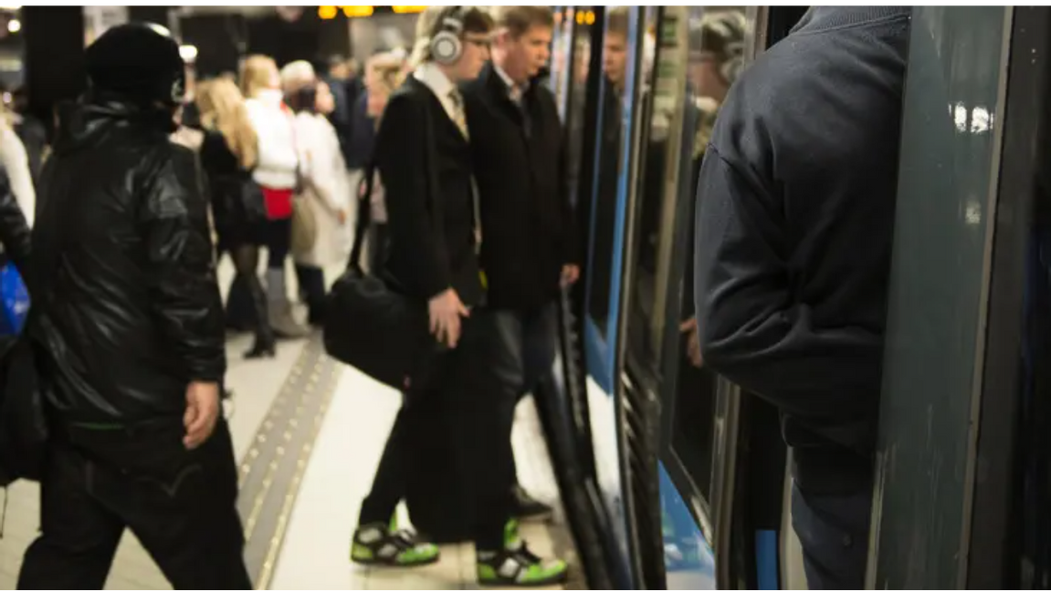 DO kritiserar företaget som nekade en muslimsk man jobb som trygghetsvärd inom kollektivtrafiken. Genrebild. Foto: Fredrik Sandberg/TT