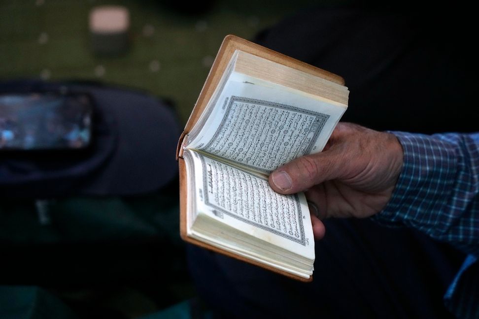 Danmarks statsminister vill att bönerummen ska bort från universiteten. Arkivbild. Foto: Vahid Salemi/AP/TT