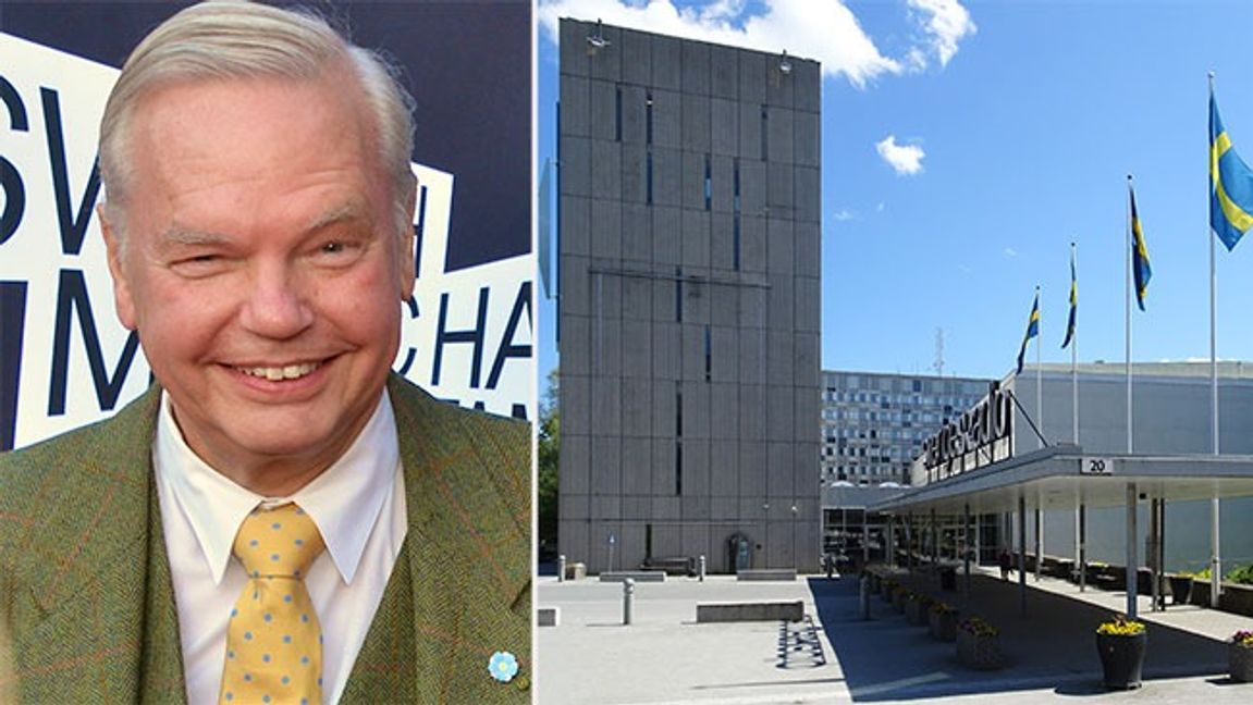 Carl Jan Granqvist och radiohuset. Bild:  Frankie Fouganthin/CC BY-SA 4.0/Holger.Ellgaard/CC BY-SA 4.0