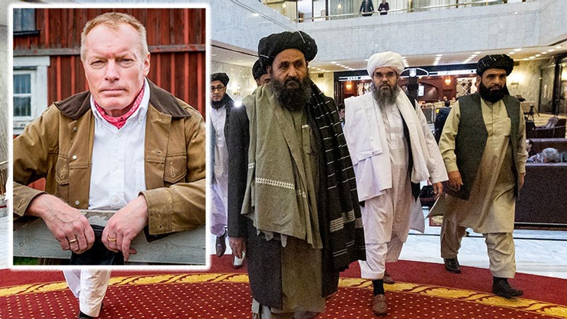 Talibanernas vice premiärminister Mullah Abdul Ghani Baradar (mitten). Foto: Gustav Mårtensson / Alexander Zemlianichenko/AP/TT
