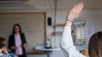 Lärare ska kunna bära incidentkameror enligt förslag från politiker i Klippan. Foto: Viktoria Bank/TT.