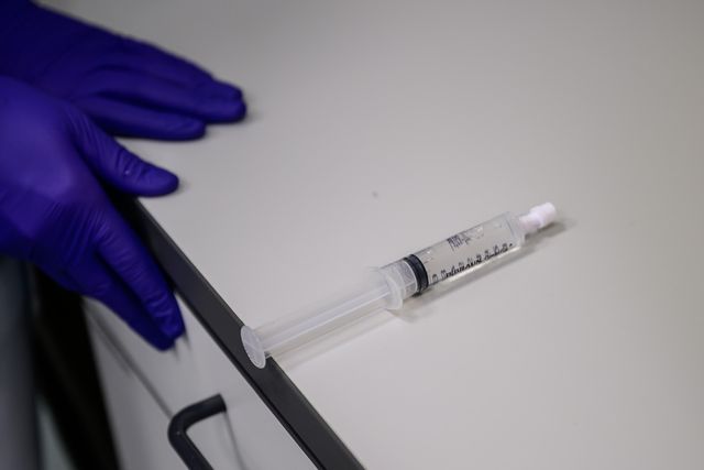 Mannen misstänks ha injicerat patienter med höga doser av smärtlindrande och muskelavslappnande medel i syfte att döda dem. Arkivbild. Foto: Magnus Lejhall/TT