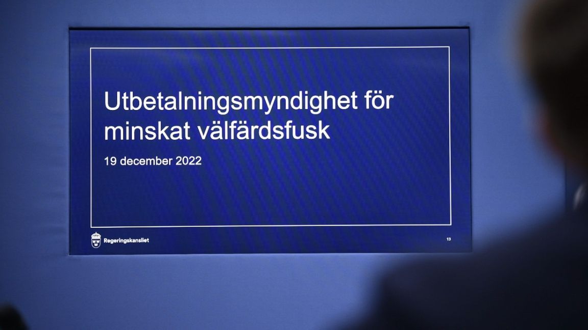 Finansminister Elisabeth Svantesson håller pressträff för att presentera nyheter om regeringens arbete med att bekämpa fusk och felaktiga utbetalningar i transfereringssystemet. Foto: Tim Aro/ TT