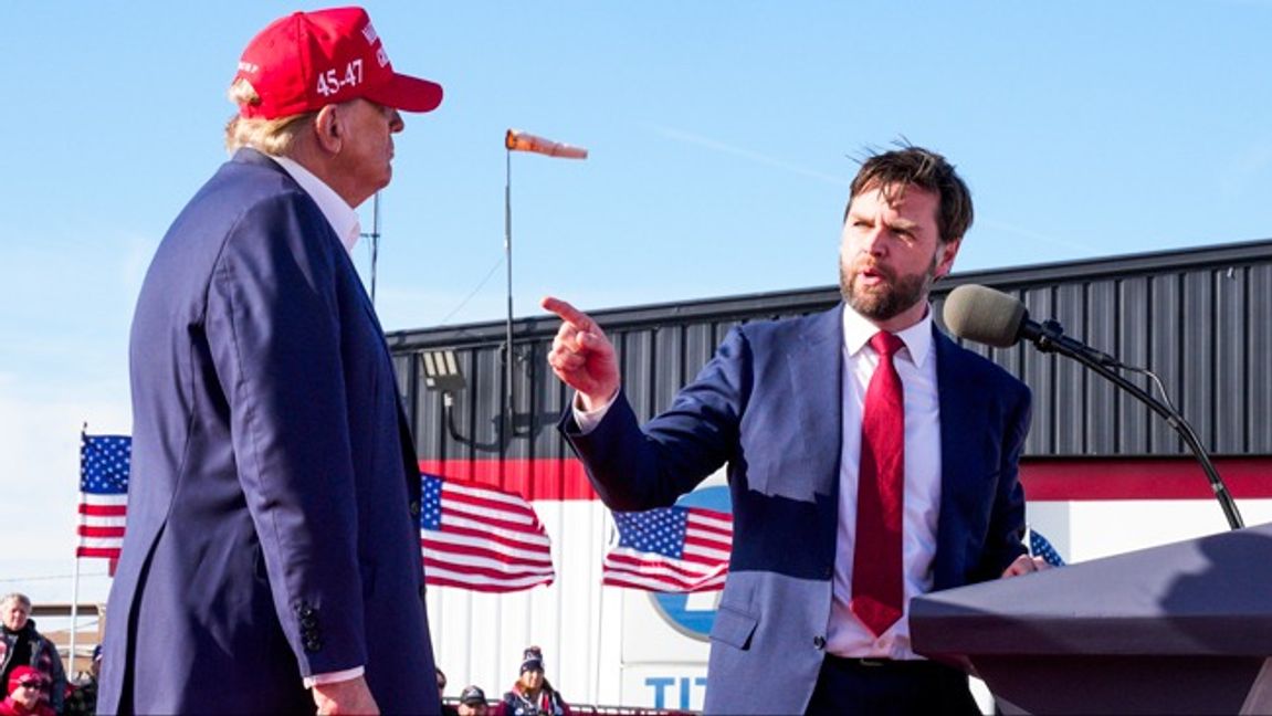 JD Vance, till höger, blir Donald Trumps vicepresidentkandidat. Foto: AP