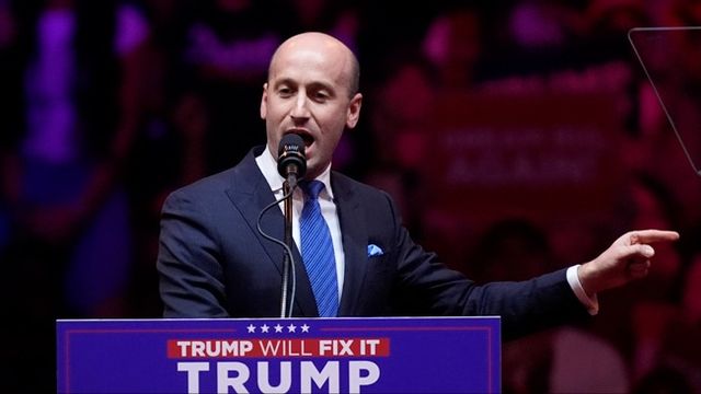 Stephen Miller under ett Trumprally i Madison Square Garden, New York. Foto: AP