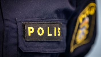 Allt färre bär polisuniform i yttre tjänst trots regeringens löfte om 10 000 nya poliser till 2024. Foto: Johan Nilsson/TT. 